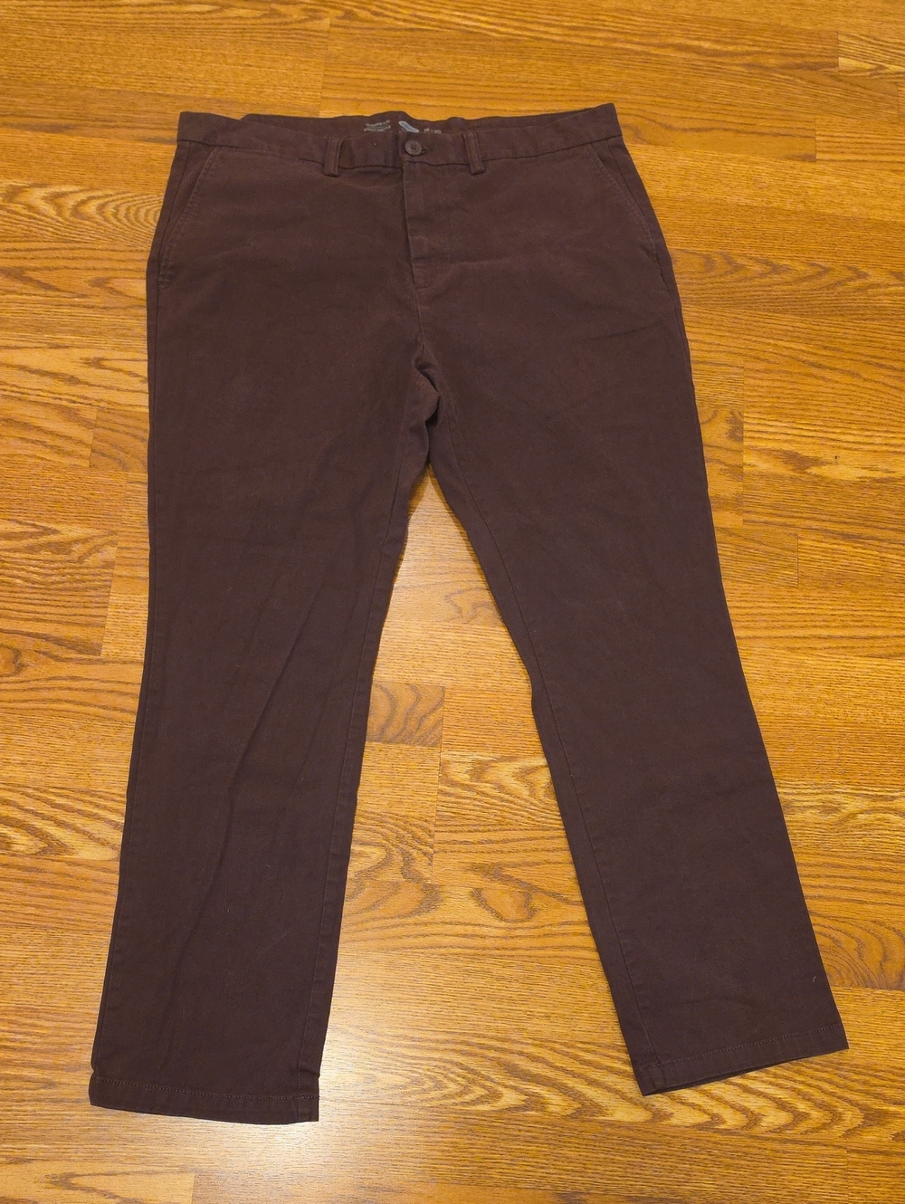 Old Navy Men's Wine Maroon Brown Chino Pants